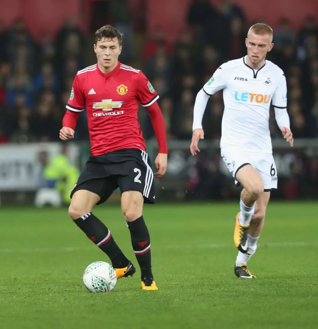 范戴克悼念若塔：和你为友很幸运，我们永远是你家人的后盾.